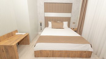 HOLMİ OTEL