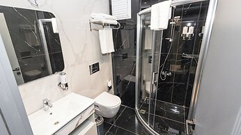 HOLMİ OTEL