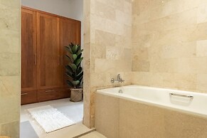 Madeira Casa Canggu Bali