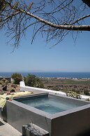GTK Santorini Oia Sunset Villas