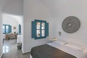 GTK Santorini Oia Sunset Villas