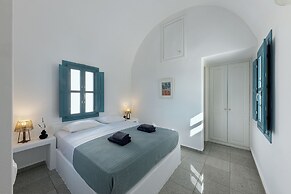 GTK Santorini Oia Sunset Villas