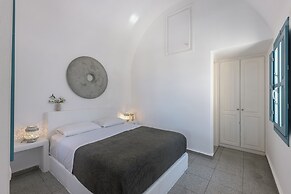 GTK Santorini Oia Sunset Villas
