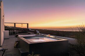 GTK Santorini Oia Sunset Villas