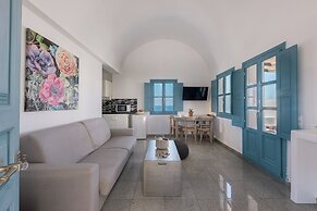 GTK Santorini Oia Sunset Villas