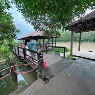 Mangrove Haven Resort
