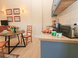 Swallow Studio