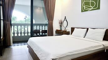 Monstera Hotel and Coffee