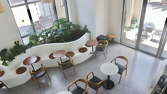 Monstera Hotel and Coffee