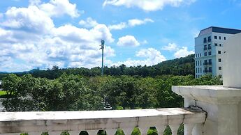Monstera Hotel and Coffee