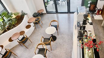 Monstera Hotel and Coffee