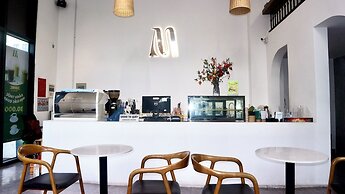 Monstera Hotel and Coffee