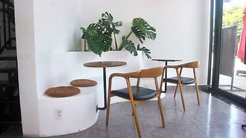 Monstera Hotel and Coffee
