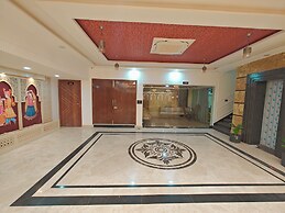 Hotel The Rajwada LP