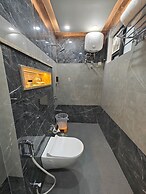 Hotel The Rajwada LP