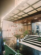 Hotel The Rajwada LP