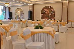 EcoXpress Satva Varanasi - Kitchen With No-Onion No-Garlic