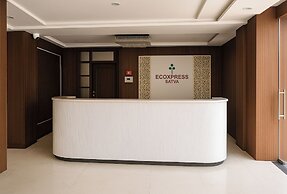 EcoXpress Satva Varanasi - Kitchen With No-Onion No-Garlic