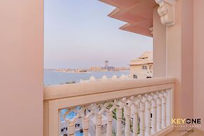 Grandeur 2BR Small Room & Beach Access