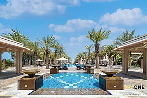 Grandeur 2BR Small Room & Beach Access
