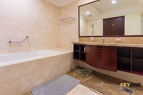 Grandeur 2BR Small Room & Beach Access