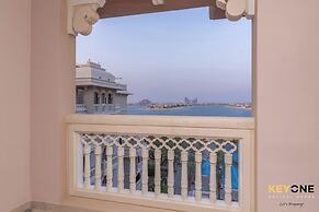Grandeur 2BR Small Room & Beach Access