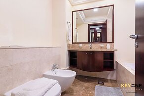 Grandeur 2BR Small Room & Beach Access