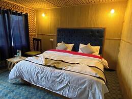 Alpine Cottage Pangong