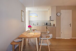 Adler Apartments
