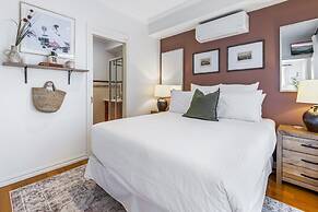 Spacious Family Home With Balcony in Pascoe Vale