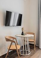 Kleo II by Zoia Living
