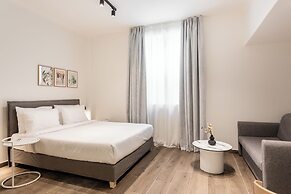 Kleo II by Zoia Living