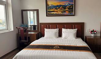Văn Lâm Hotel