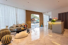 Yusu Hotel