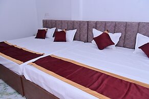 HOTEL NEELKANTH PALACE