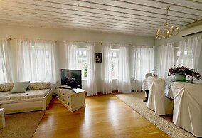 The Dream Villa Kastoria