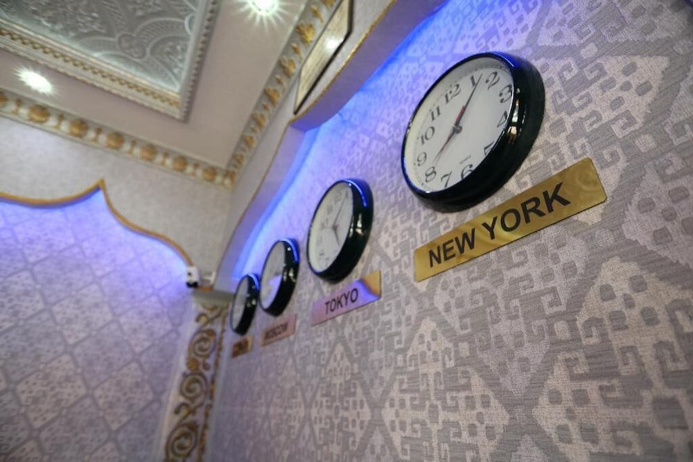HOTEL PLAZA 777