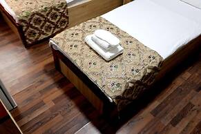 HOTEL PLAZA 777