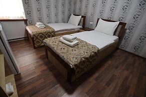 HOTEL PLAZA 777