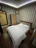 HOTEL PLAZA 777