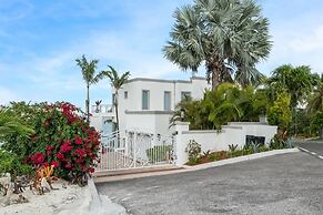 Trinity Villa in New Providence