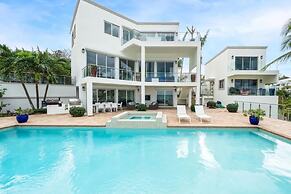 Trinity Villa in New Providence