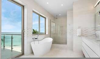 Trinity Villa in New Providence