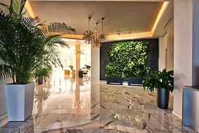 Exclusive Oceanfront Residence Condo at Soleil Residences