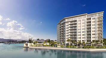 Exclusive Oceanfront Residence Condo at Soleil Residences
