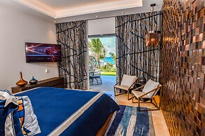 Oceans 8 Villa at the Tryall Club