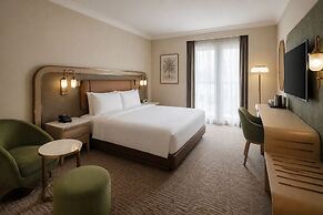 Diyar Ajwa, Tapestry Collection By Hilton