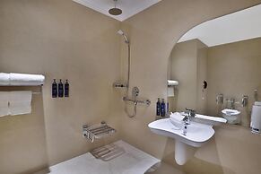 Diyar Ajwa, Tapestry Collection By Hilton
