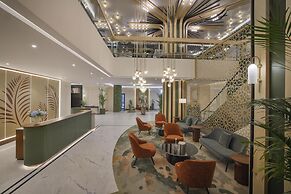 Diyar Ajwa, Tapestry Collection By Hilton