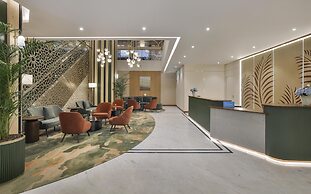 Diyar Ajwa, Tapestry Collection By Hilton